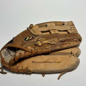 Regent Sports Baseball Softball Glove Hand Crafted Model 03251 13” RHT